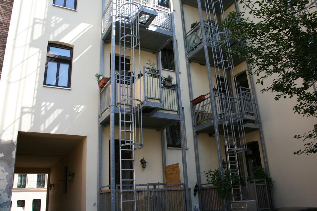 Citywohnungen Halle  Camera foto